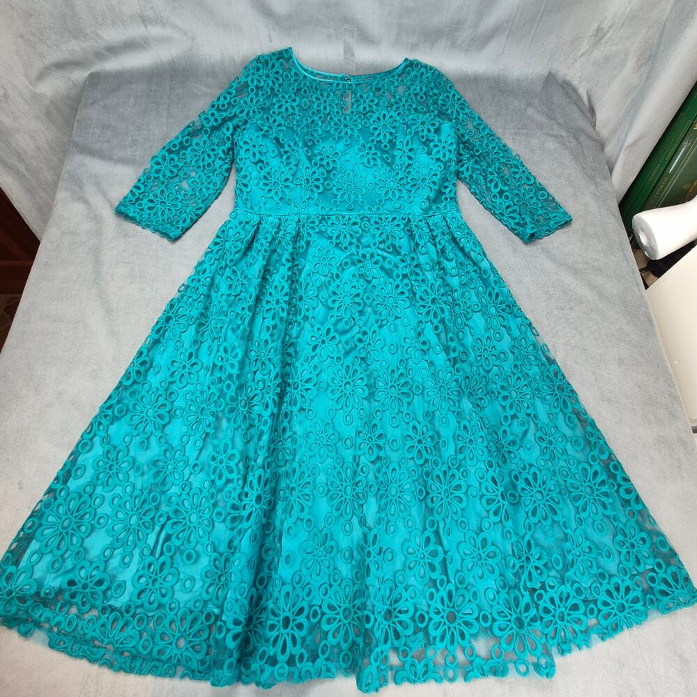 Tatyana Innocence Embroidered Lace Daisy Cocktail Dress Teal 3/4 Sleeve NEW 2XL